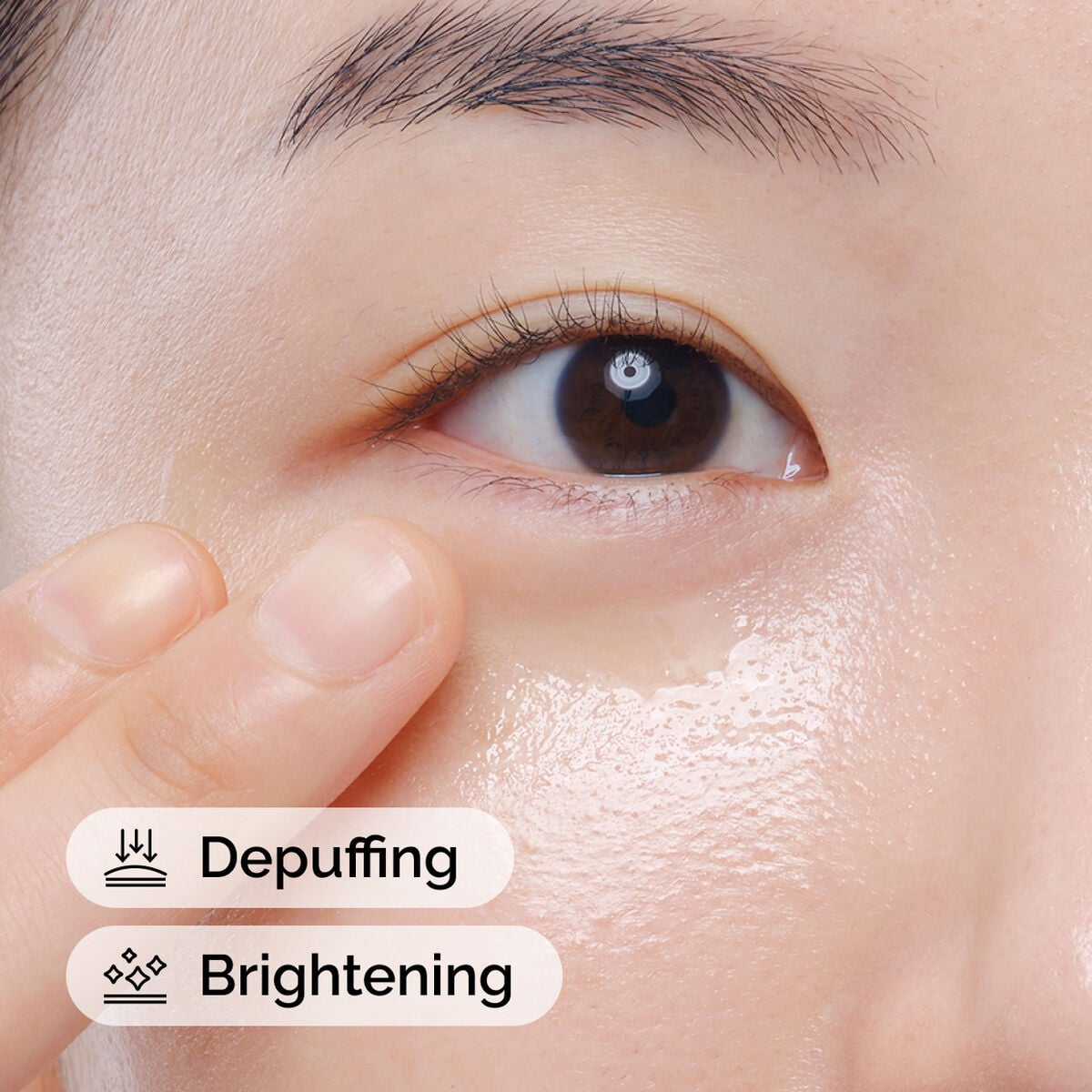caffeine-solution-5-egcg-eye-serum-i4 ord-caffeine-solution-egcg-model-application-with-benefits.jpg